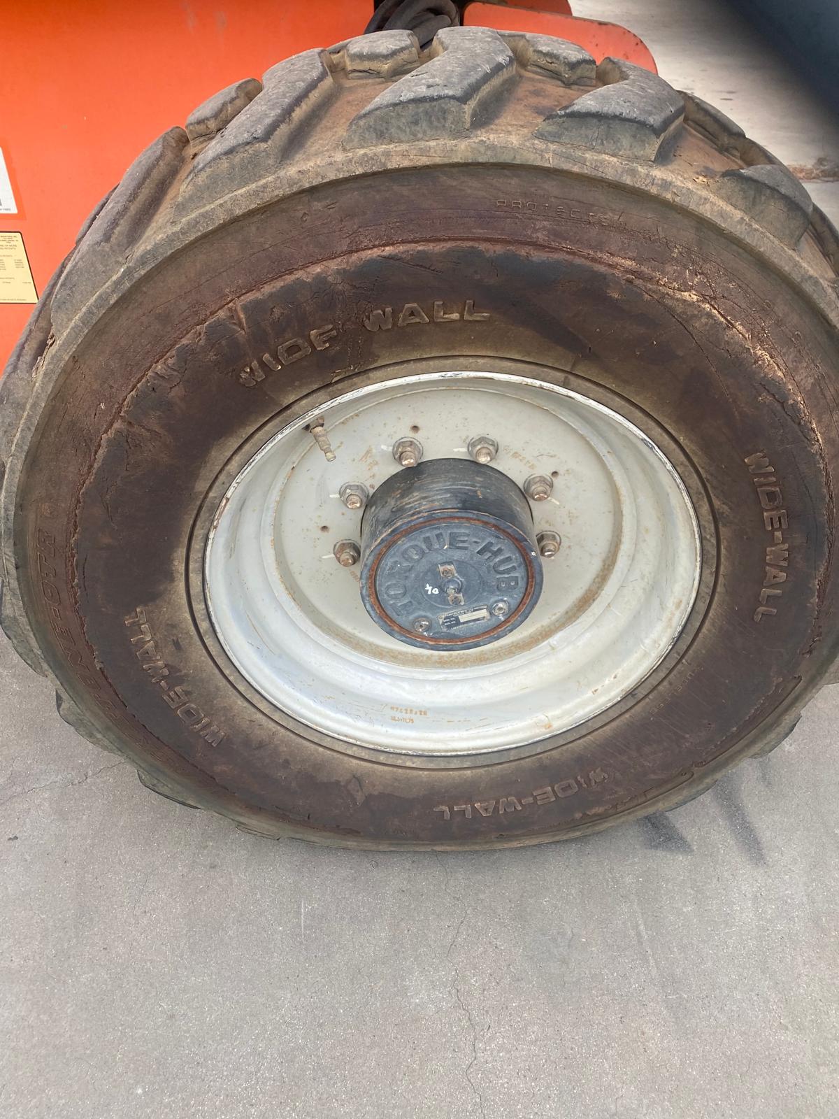 Sold - Telescopic Boom Lift - View 2